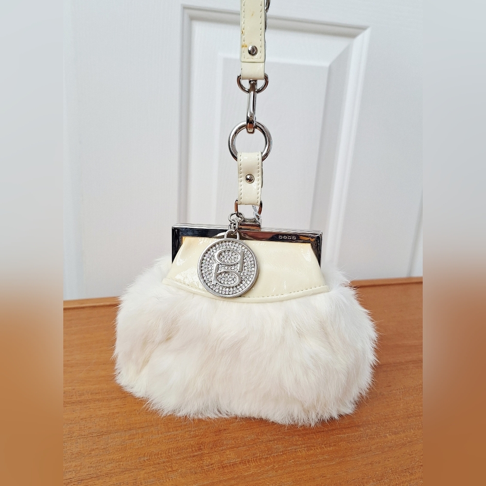 bebe Rabbit Fur Kisslock Bag Wristlet Logo Ivory Snow White Holiday Evening NEW